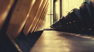 AI Presenter speaking